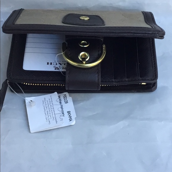 Monogramed Coach wallet - Picture 2 of 8